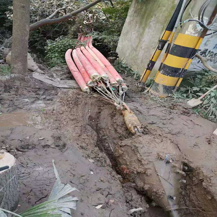 神农架人工拖拉管